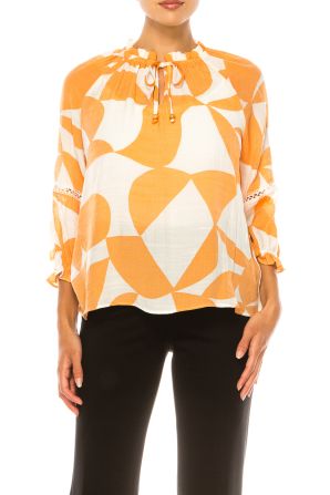 Hope & Harlow 3/4 Embroidered Sleeve Peasant Top